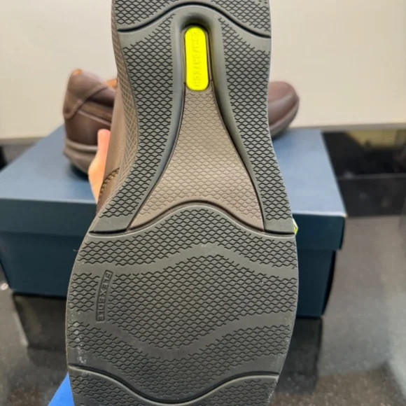 Florsheim Great Lakes Walking shoe in Brown Tumbler Leather. NWT size 10.5 - Picture 5 of 6